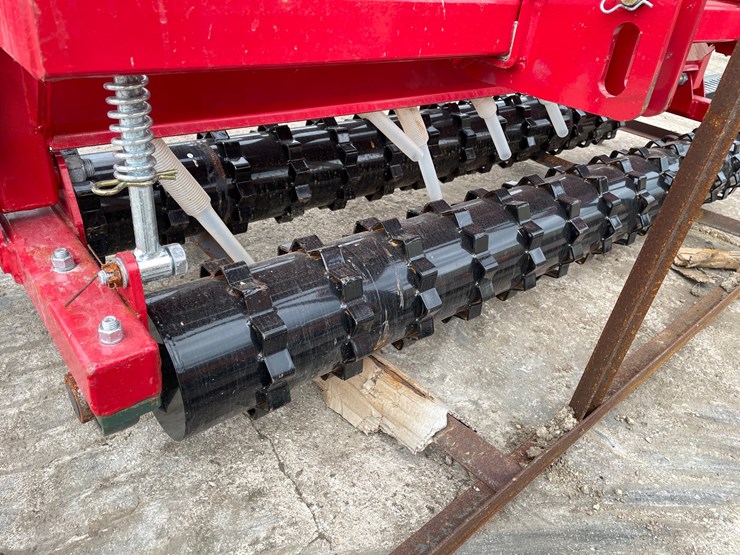 #9794-•-agt-no-till-seeder-attachment-image-8