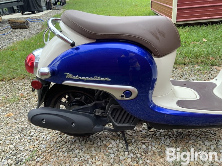 2024-honda-metropolitan-ncw50-scooter-image-18