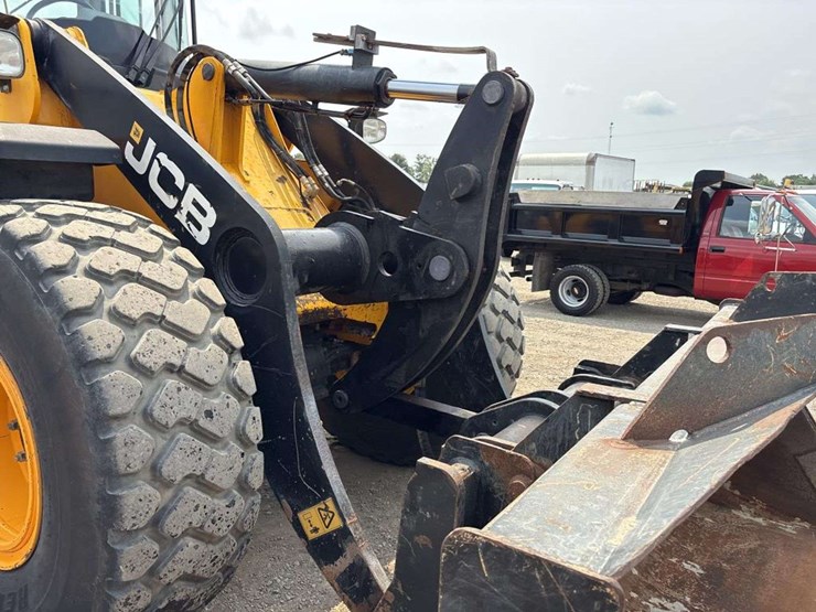 jcb-427-image-10