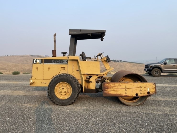 caterpillar-cs-433c-image-6