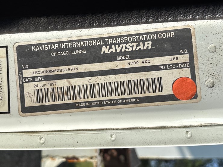 1998-international-4700-image-22