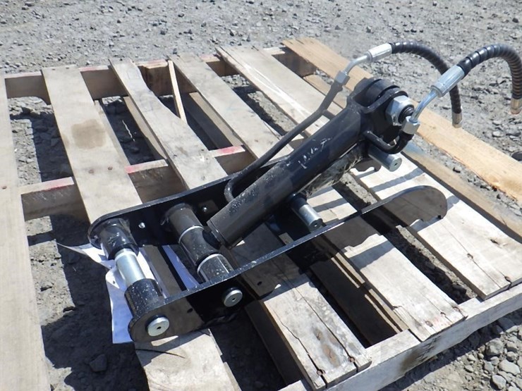 tpm-hydraulic-excavator-thumb-image-2