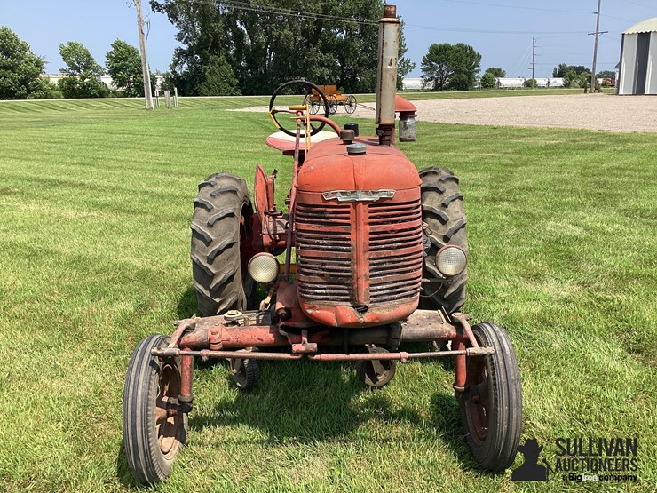 1946-farmall-a-2wd-tractor-w/woods-belly-mower-image-2