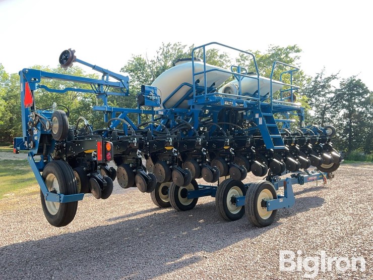 2021-kinze-3605-image-5