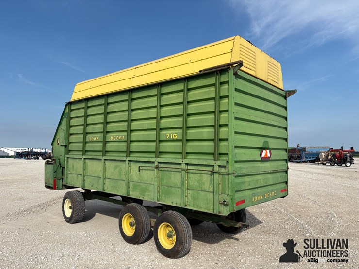 john-deere-716-image-7