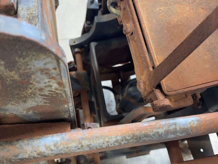 the-chandler-&-price-co.-printing-press-image-12
