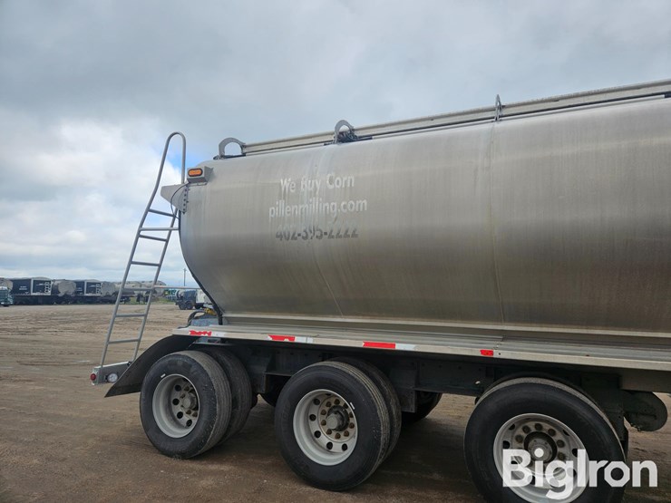 2014-walinga-hat-47-44102-tri/a-bulk-aluminum-feed-trailer-image-20