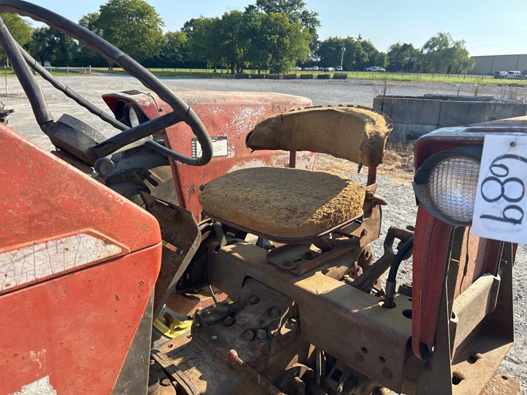massey-ferguson-165-image-9