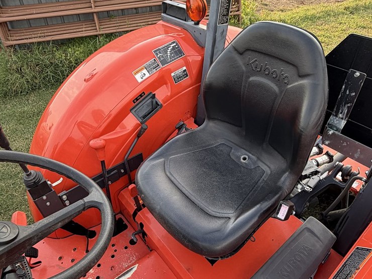 2019-kubota-m5660sud-image-5