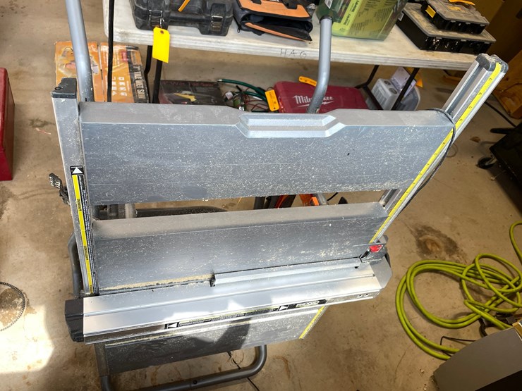 #10116-•-rigid-table-saw-on-rolling-stand-image-3