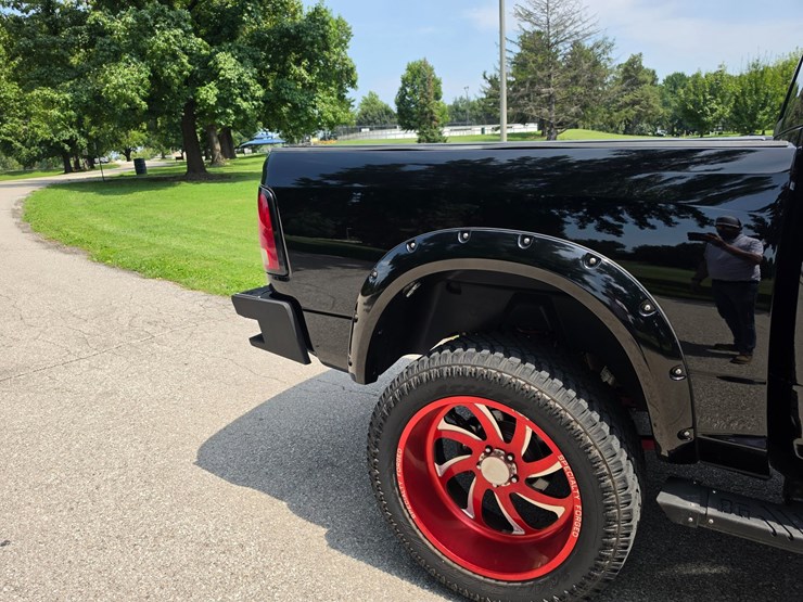 2014-dodge-1500-image-61