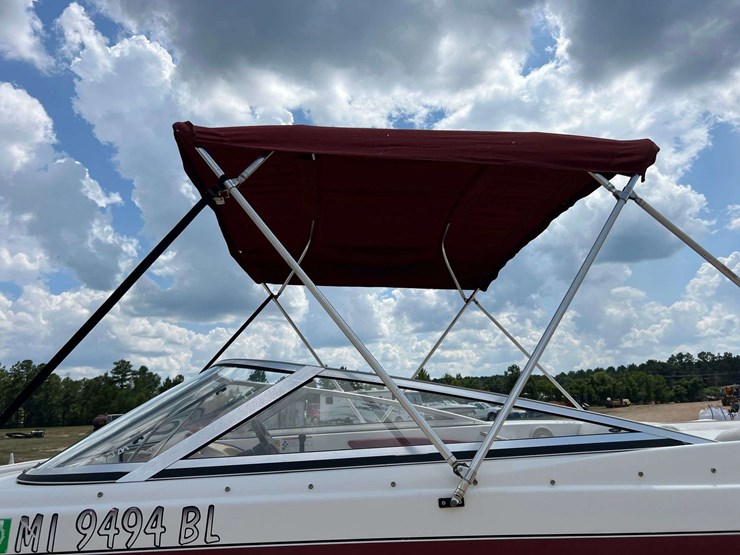 2007-glastron-gt-205-bowrider-boat-w/-volvo-penta-5.0l-v8-&-volvo-penta-sx-a-stern-drive-image-23