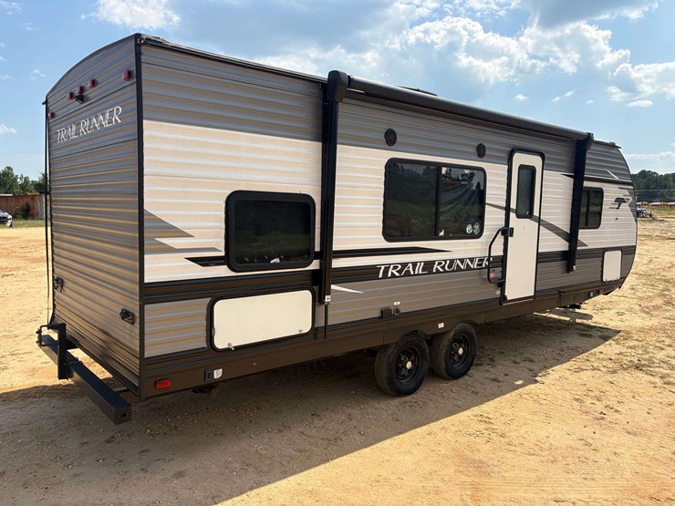 2022-heartland-trailrunner-29'-bumper-pull-travel-trailer-image-3