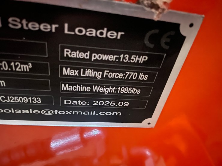#9728-•-future-mini-skid-steer-loader-image-7