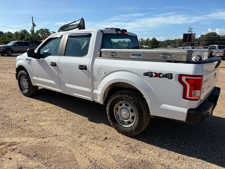2017-ford-f150-image-2
