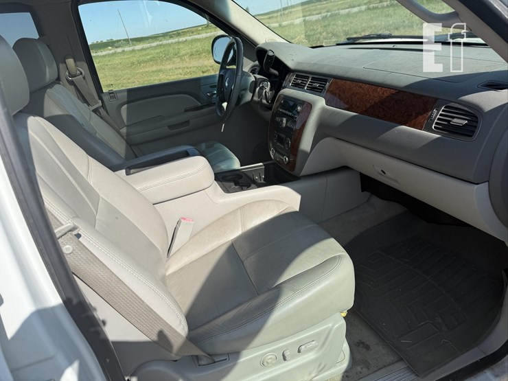 2007-chevrolet-tahoe-ls-image-9