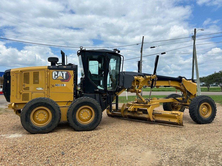 2020-caterpillar-140-image-5