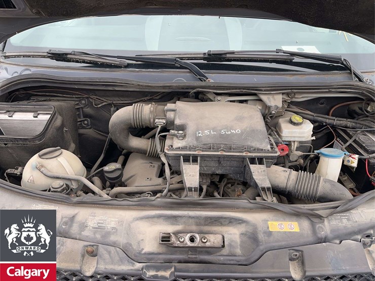 2012-mercedes-benz-sprinter-3500-image-23