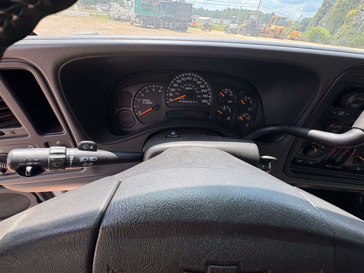 2006-chevrolet-silverado-1500-image-15