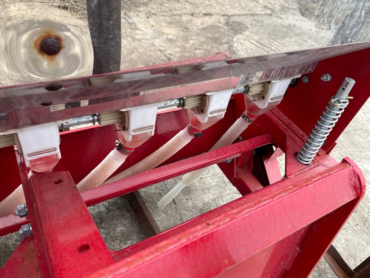 #9794-•-agt-no-till-seeder-attachment-image-14