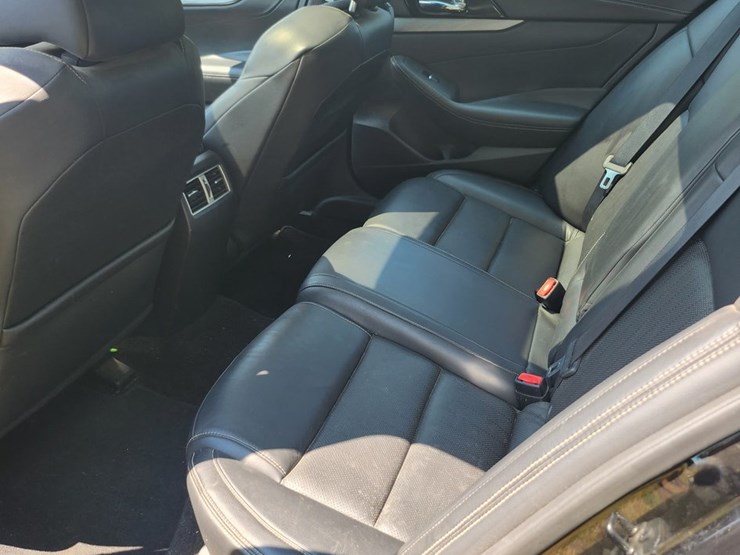 #2809-•-2016-nissan-maxima-sl-(has-wi-title)-image-10
