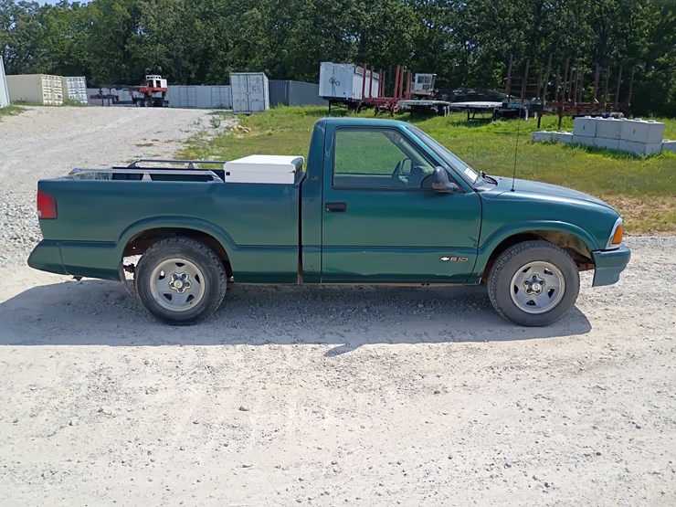 1996-chevrolet-s10-image-9