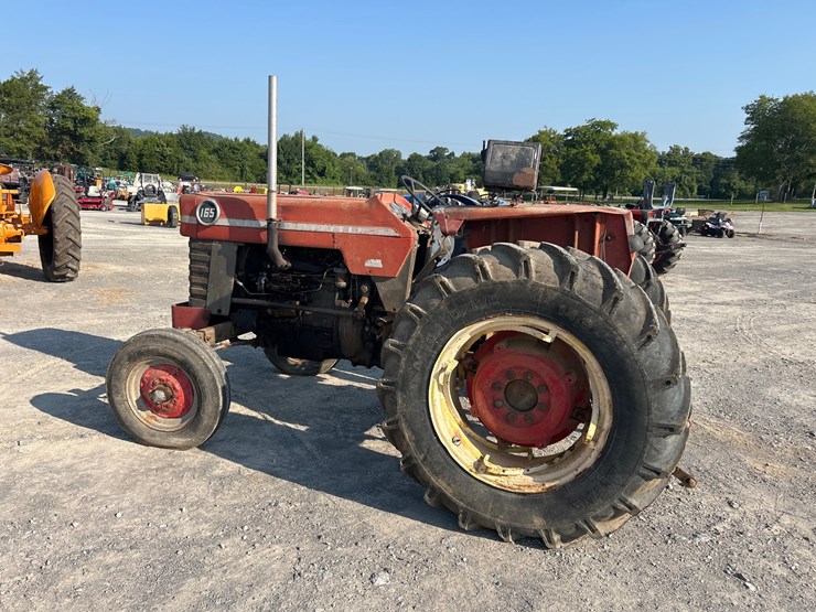 massey-ferguson-165-image-2
