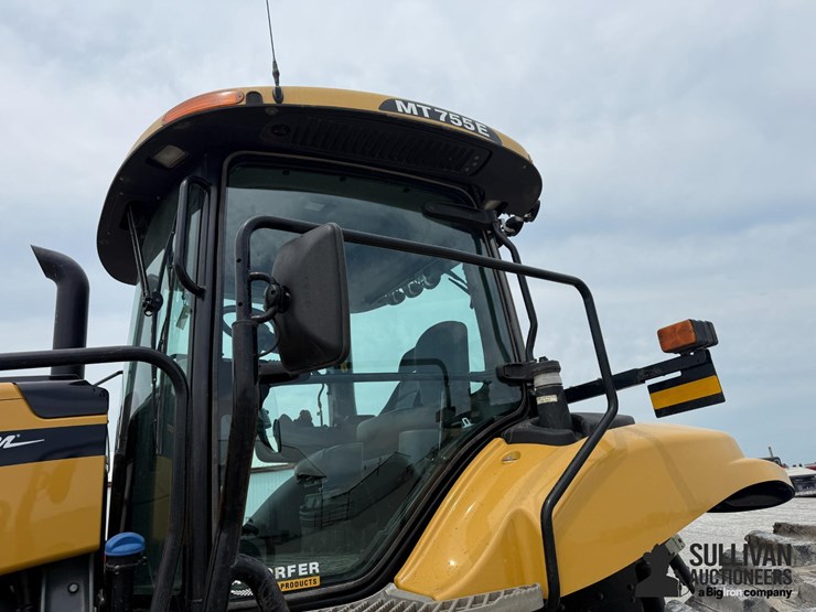 2017-challenger-mt755e-image-15