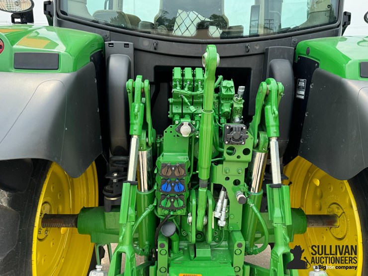2023-john-deere-6r-140-image-19