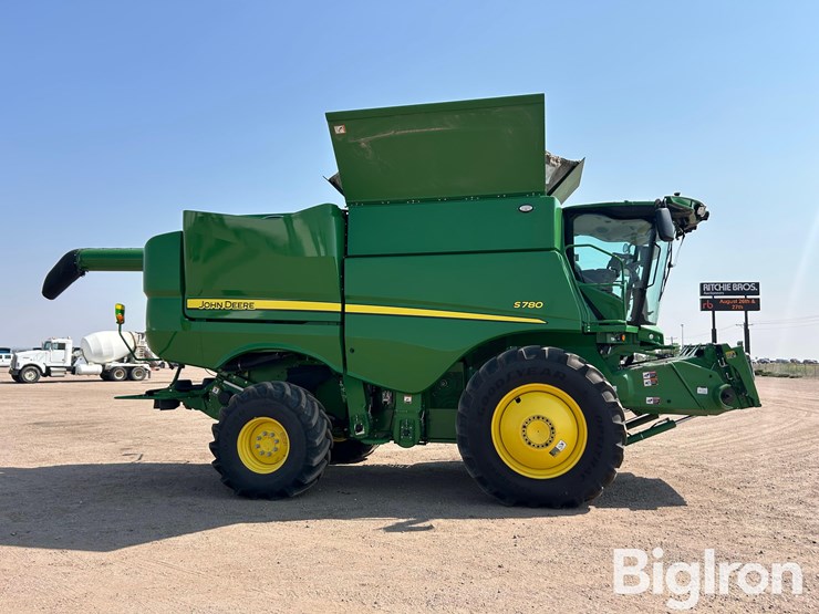 2024-john-deere-s780-image-4