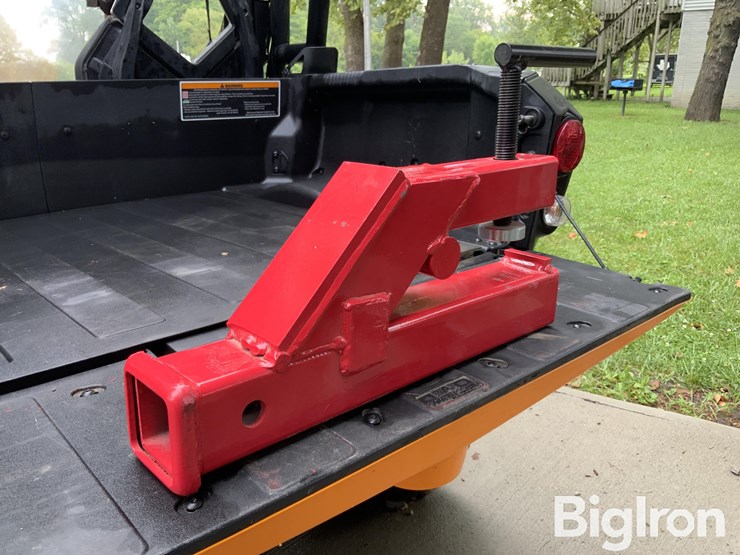 heavy-duty-clamp-on-2"-receiver-hitch-adapter-image-3