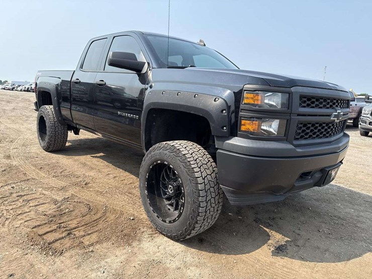2015-chevrolet-silverado-1500-image-4