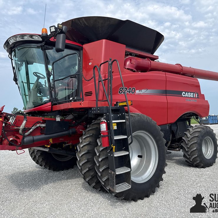 2016 CASE IH 8240