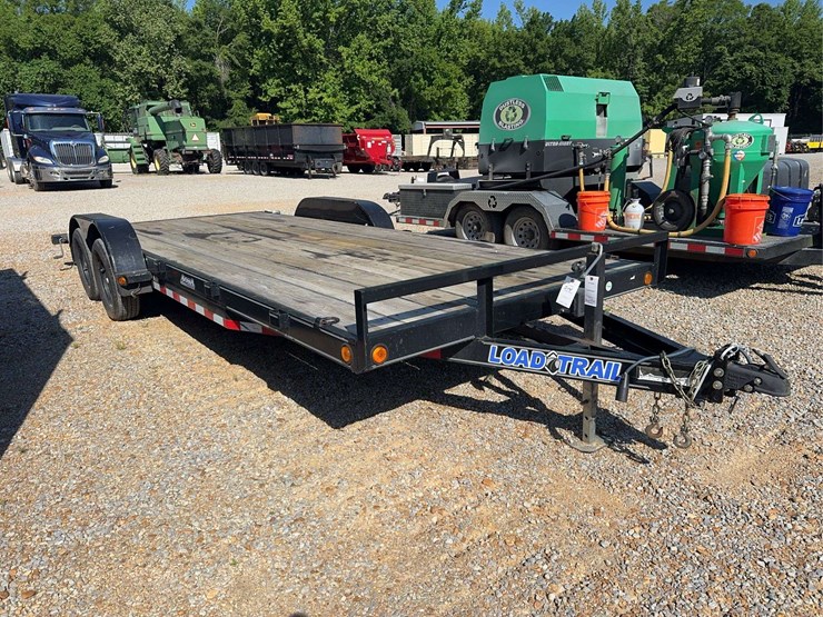 2022-load-trail-carhauler-image-3