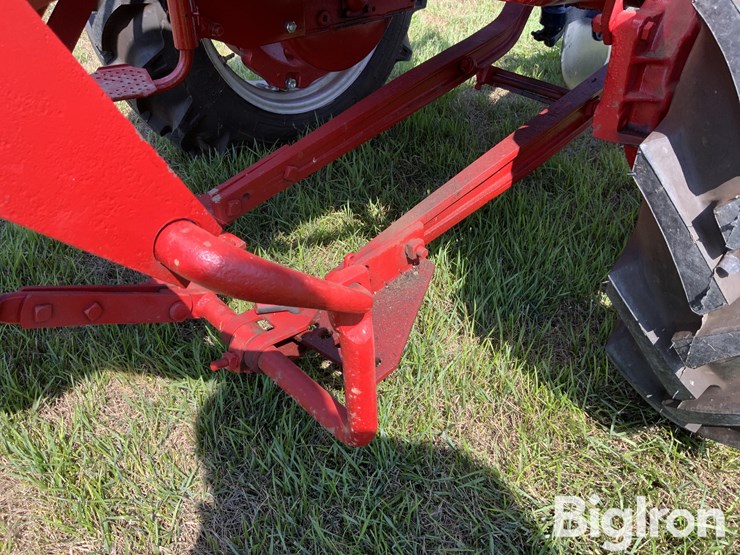 mccormick-farmall-a-2wd-tractor-w/plow-no.-87-image-19