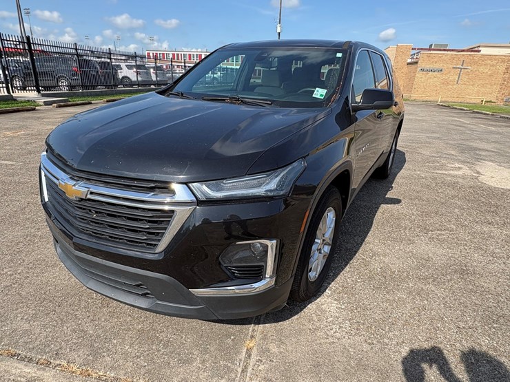 2022-chevrolet-traverse-image-14