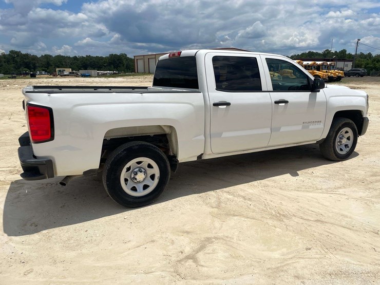 2018-chevrolet-silverado-1500-image-3