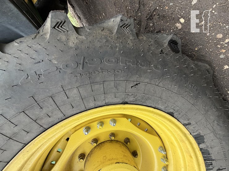 2014-john-deere-6190r-image-14