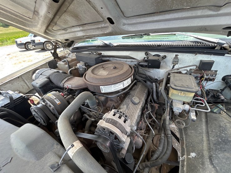 1994-gmc-3500-image-12