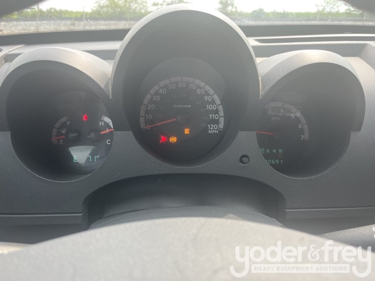 2008-dodge-nitro-image-37