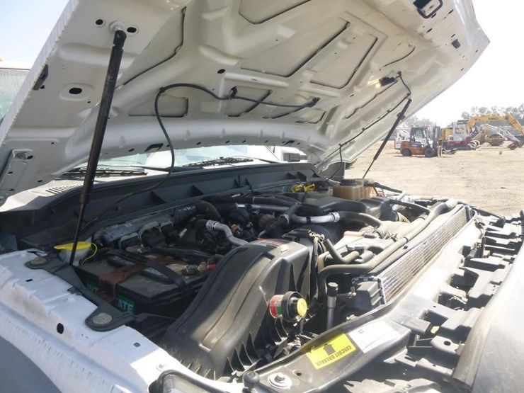 2012-ford-f550-image-21