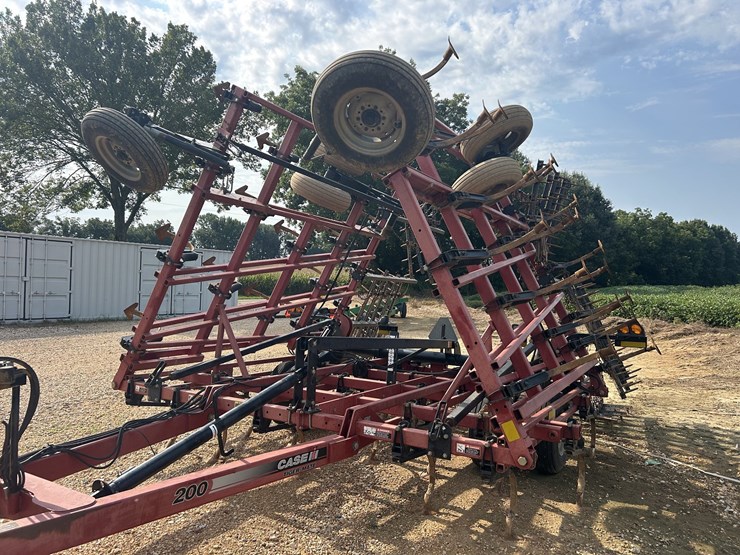 case-tigermate-200-field-cultivator-image-10
