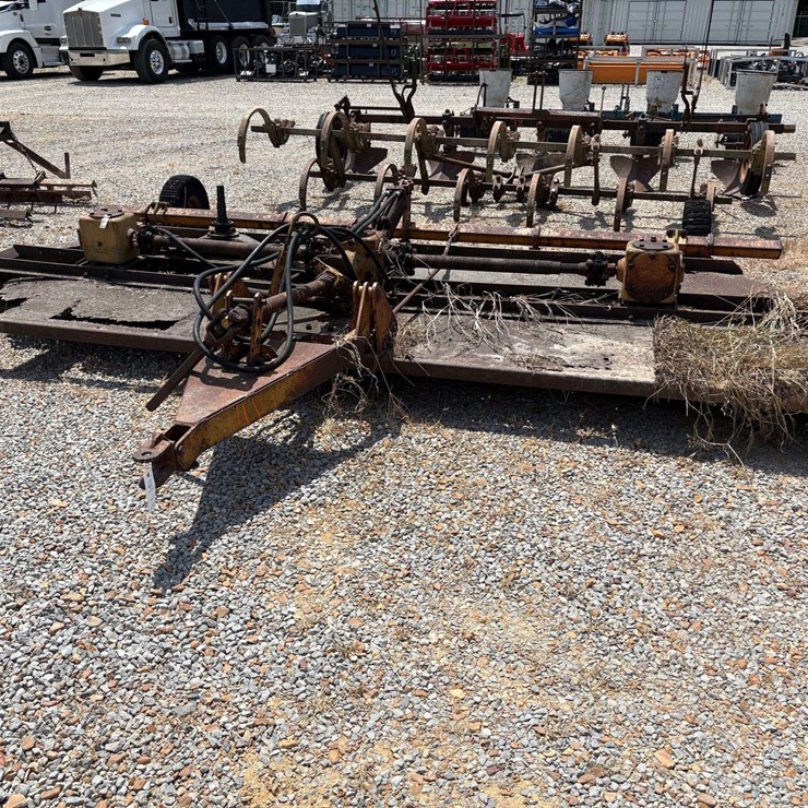 14 FT Woods Rigid Bushog