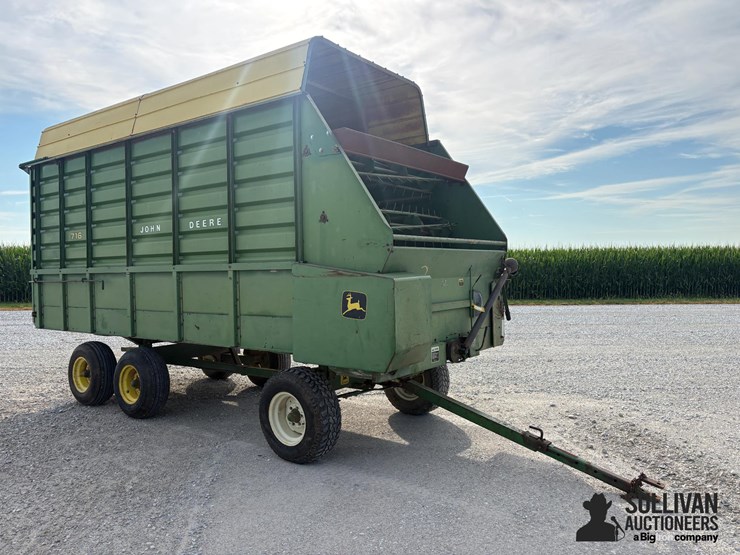 john-deere-716-image-3