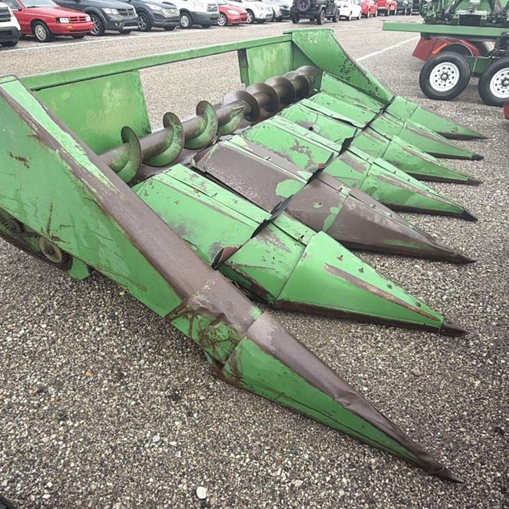 JOHN DEERE 643