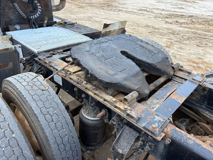 2005-mack-chn613-image-29