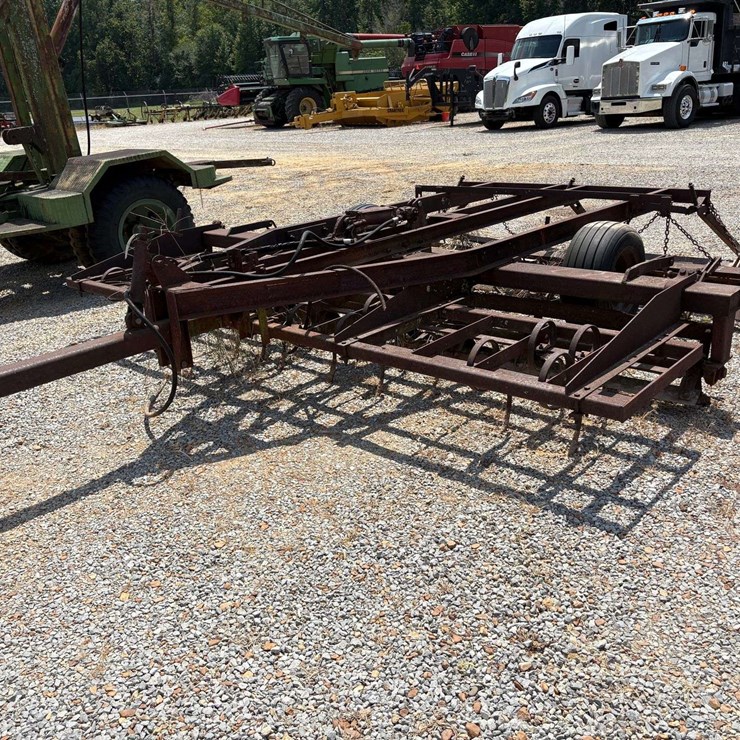 12 FT Barrentine Do-All with Scratchers