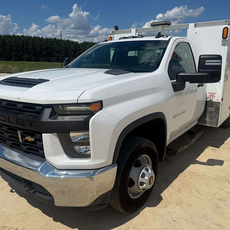 2020 CHEVROLET 3500