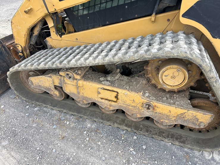 caterpillar-279c-image-10