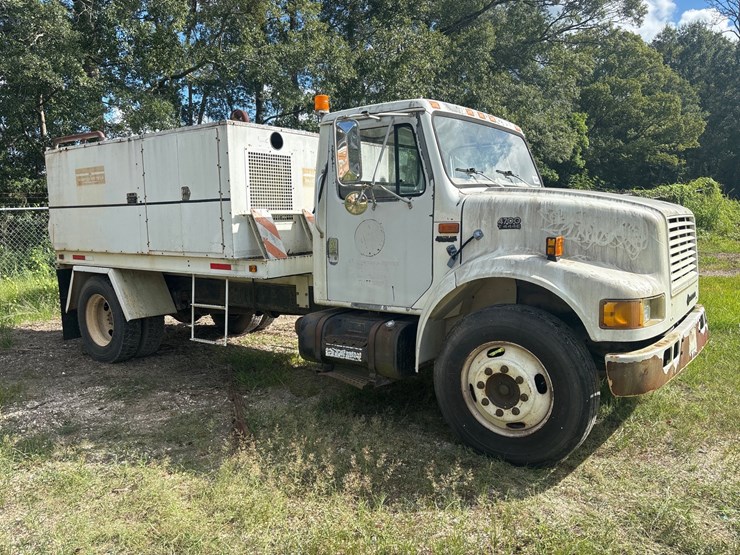 1998-international-4700-image-27